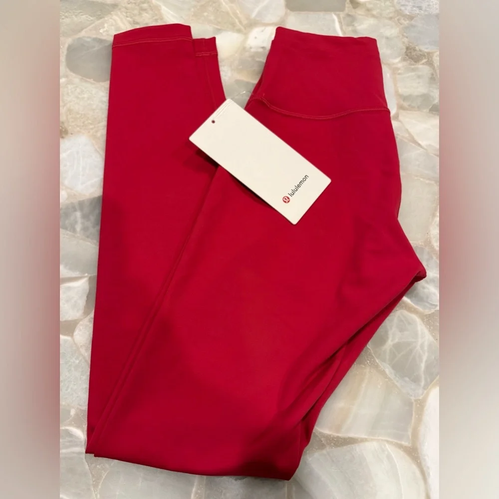 Lululemon Athletica NWT Pink Dragonfruit Wunder Train HR 28” Leggings - Picture 5 of 7